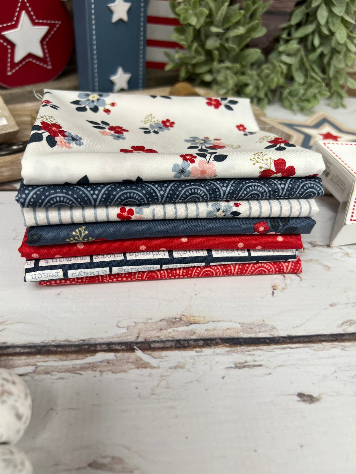 Vintage Charm by Dani Mogstad for Riley Blake Designs - 7 Piece Fat Quarter Bundle