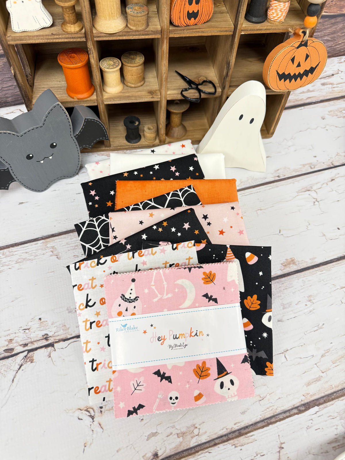 Pumpkin Cottage - Free Pattern Friday Kit for August 2025