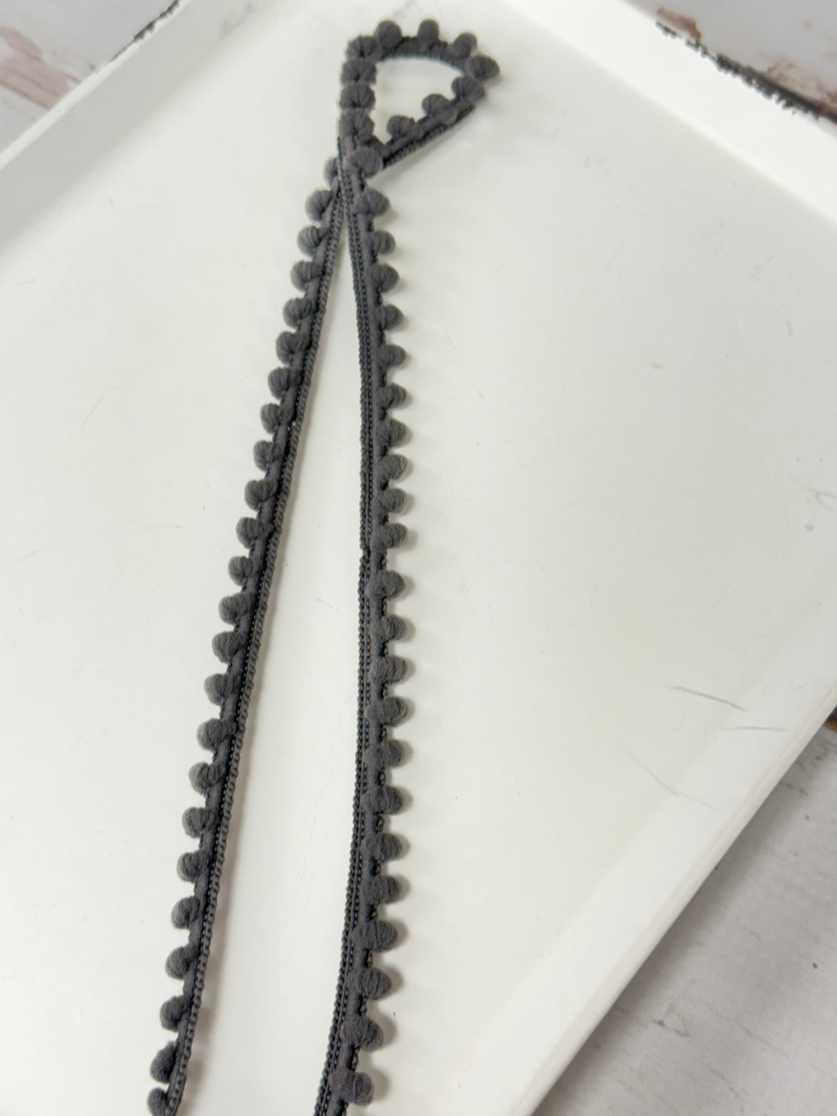 10 MM &quot;BABY BALL FRINGE&quot; - Grey