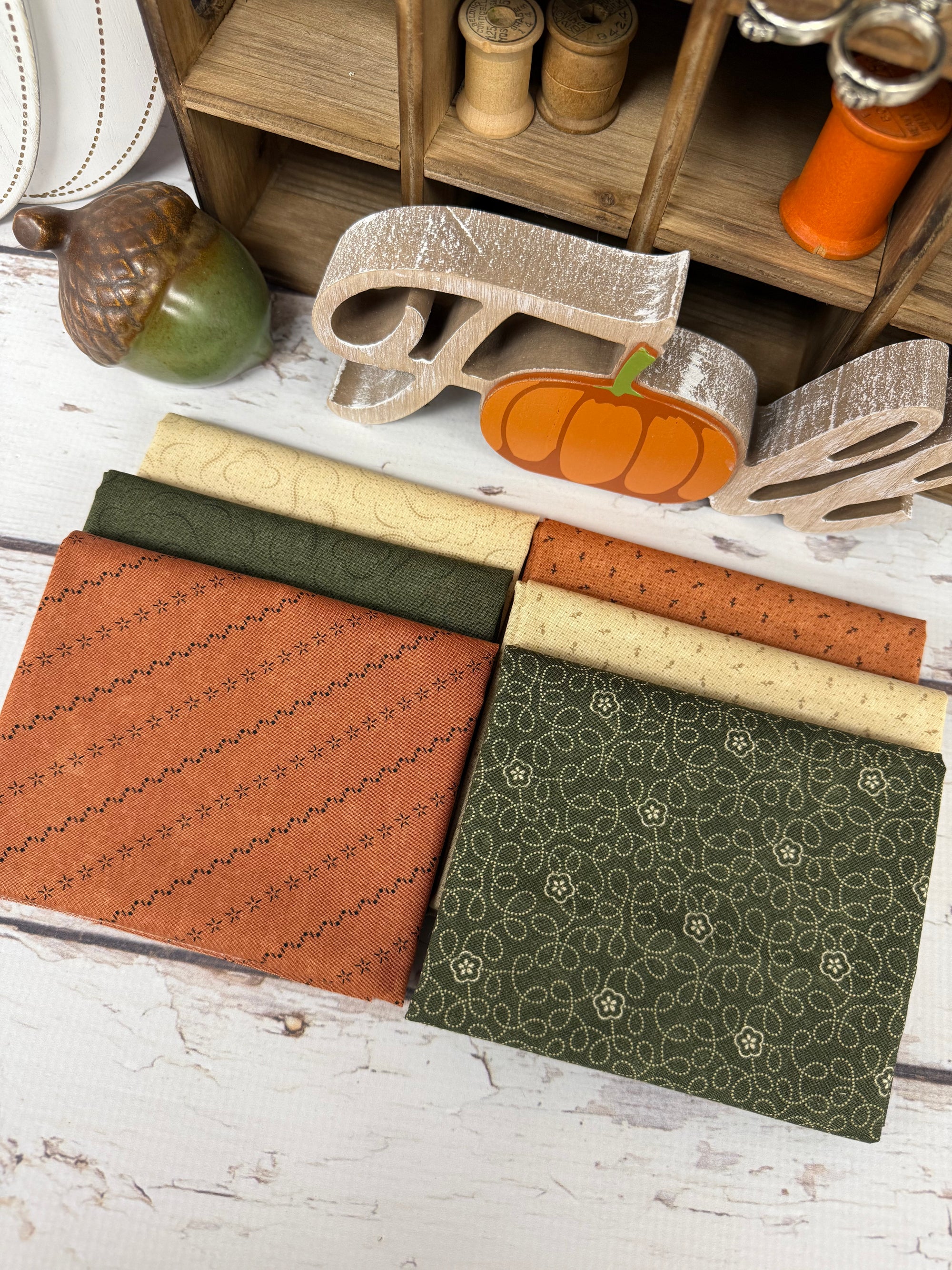 Daisy Lane by Kansas Troubles Quilters for Moda Fabrics - 6 Piece Fat Quarter Bundle