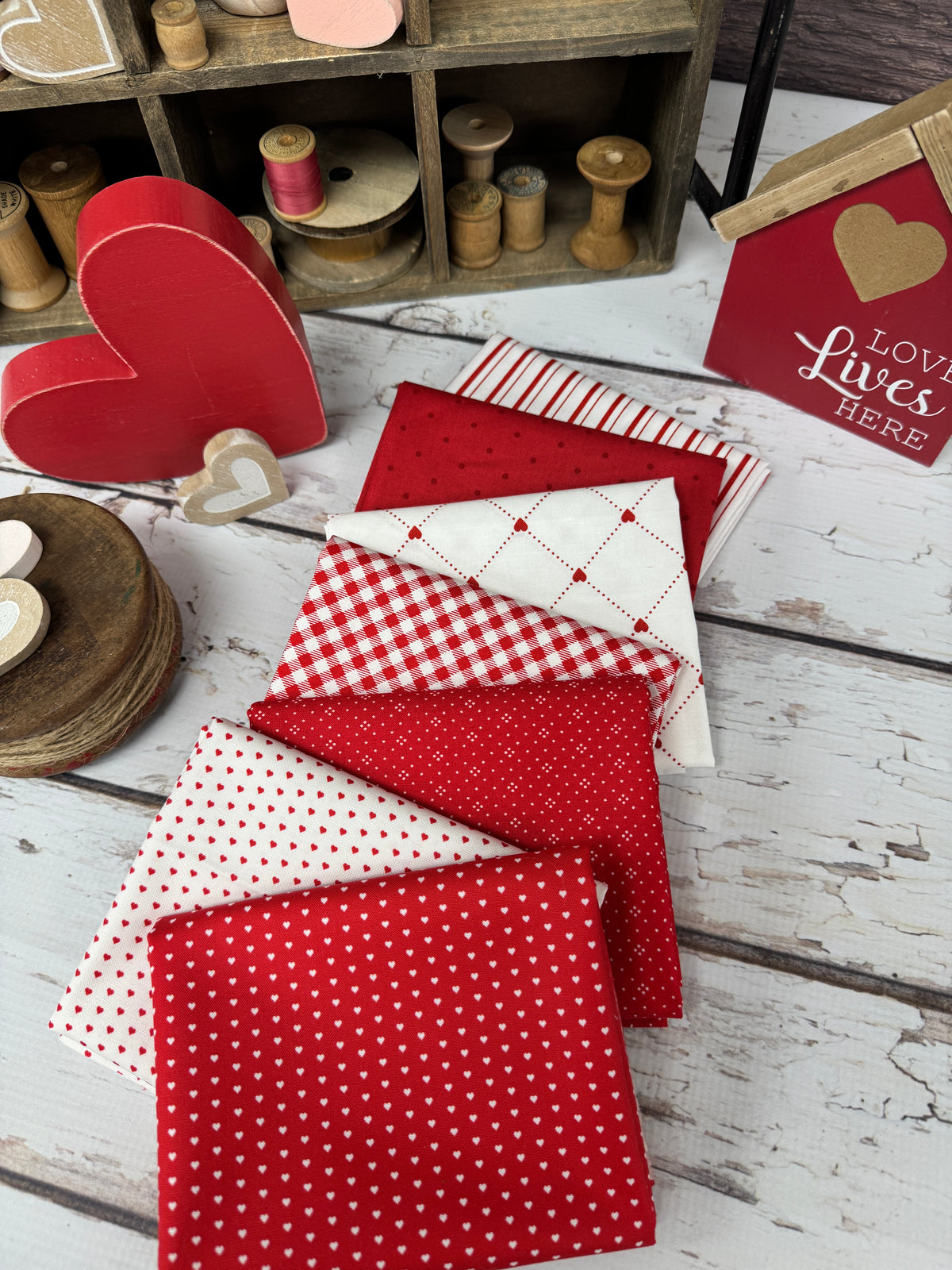 Valentine&#39;s Day Curated by Primrose Cottage - 7 Piece Fat Quarter Bundle