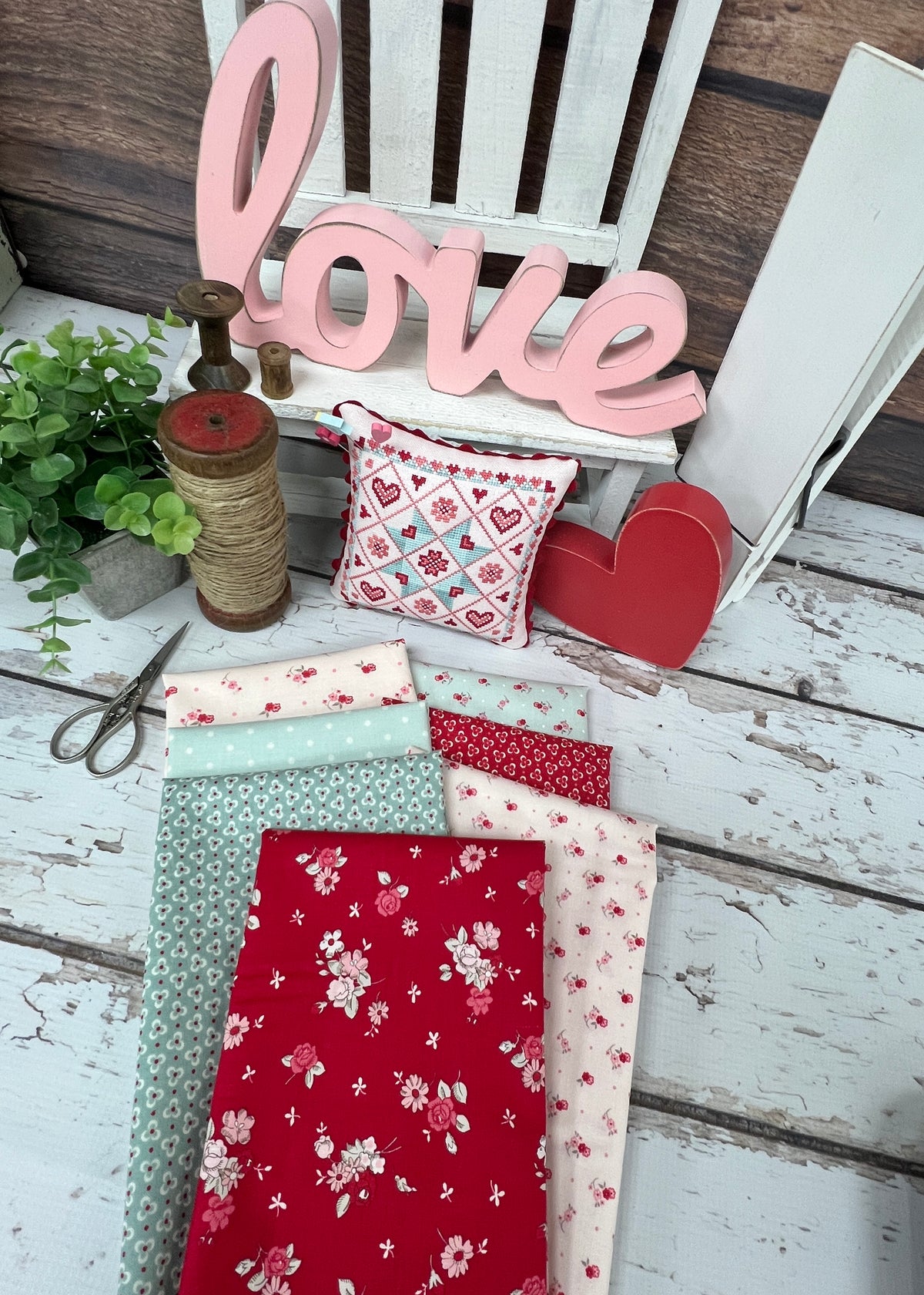 Favorites of Bunny Hill Designs Curated by Primrose Cottage 7 Piece Fat Quarter Bundle