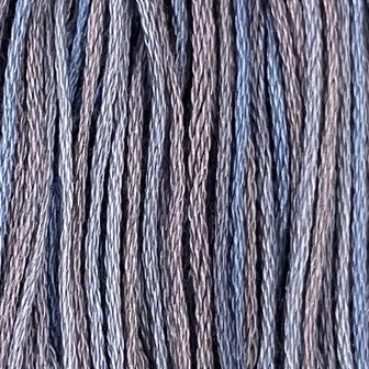 Shimmering Denim - Valdani 6 Ply Floss #O561