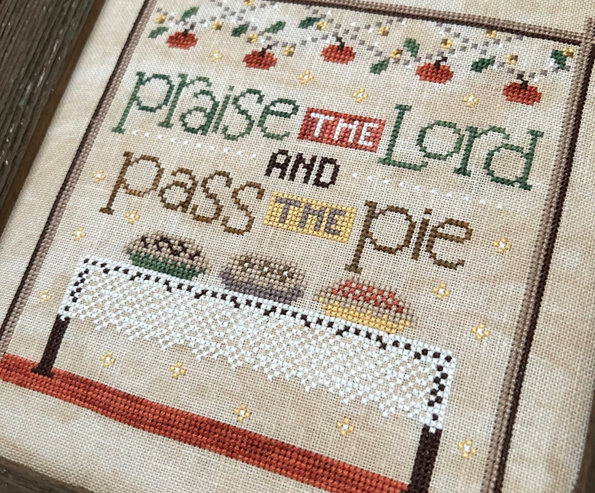 Pass the Pie Cross Stitch by Sweet Wing Studio - Paper Pattern