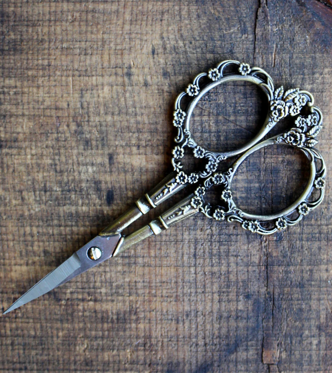 Victorian Scrollwork Scissors