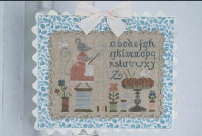 Souris Courture Cross Stitch by Tralala - PAPER Pattern