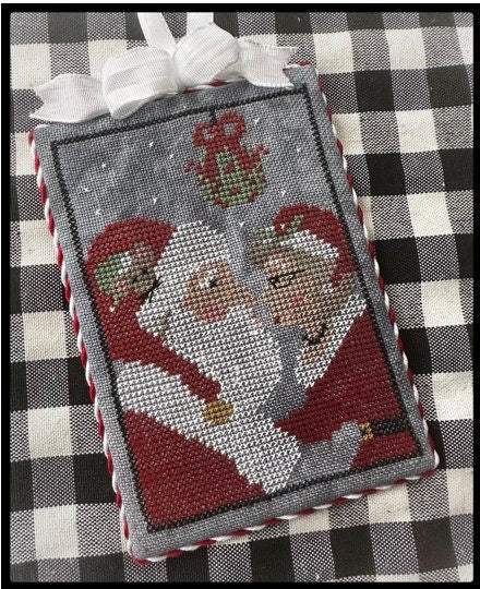 Under The Mistletoe Cross Stitch by Finally A Farmgirl - Paper Pattern