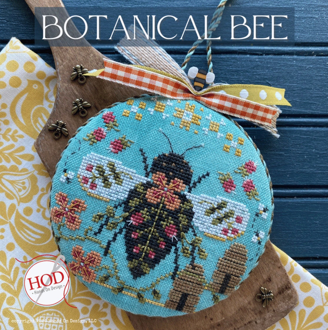 Botanical Bee Cross Stitch by Hands on Design - Paper Pattern