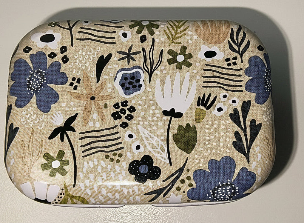 Floral Magnetic Needle Tin