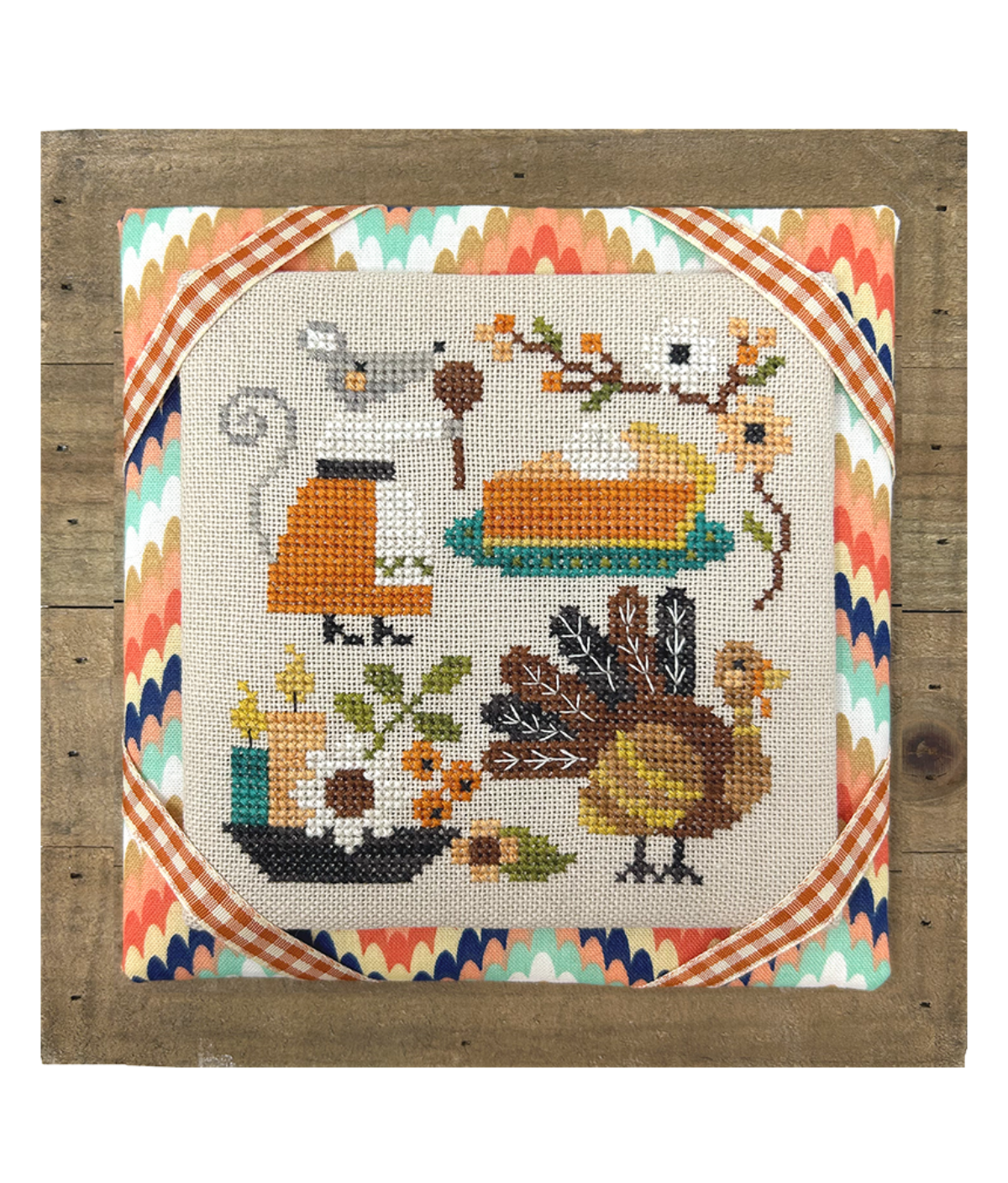 Mouse&#39;s Pumpkin Pie Cross Stitch by Tiny Modernist - Paper Pattern