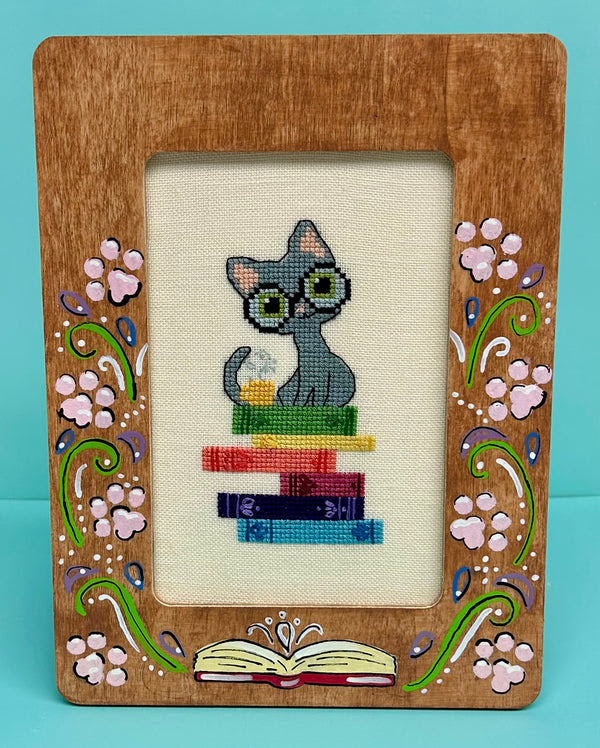 Melvin the Library Kitty Cross Stitch by The Stitchin' Kitten - Paper Pattern