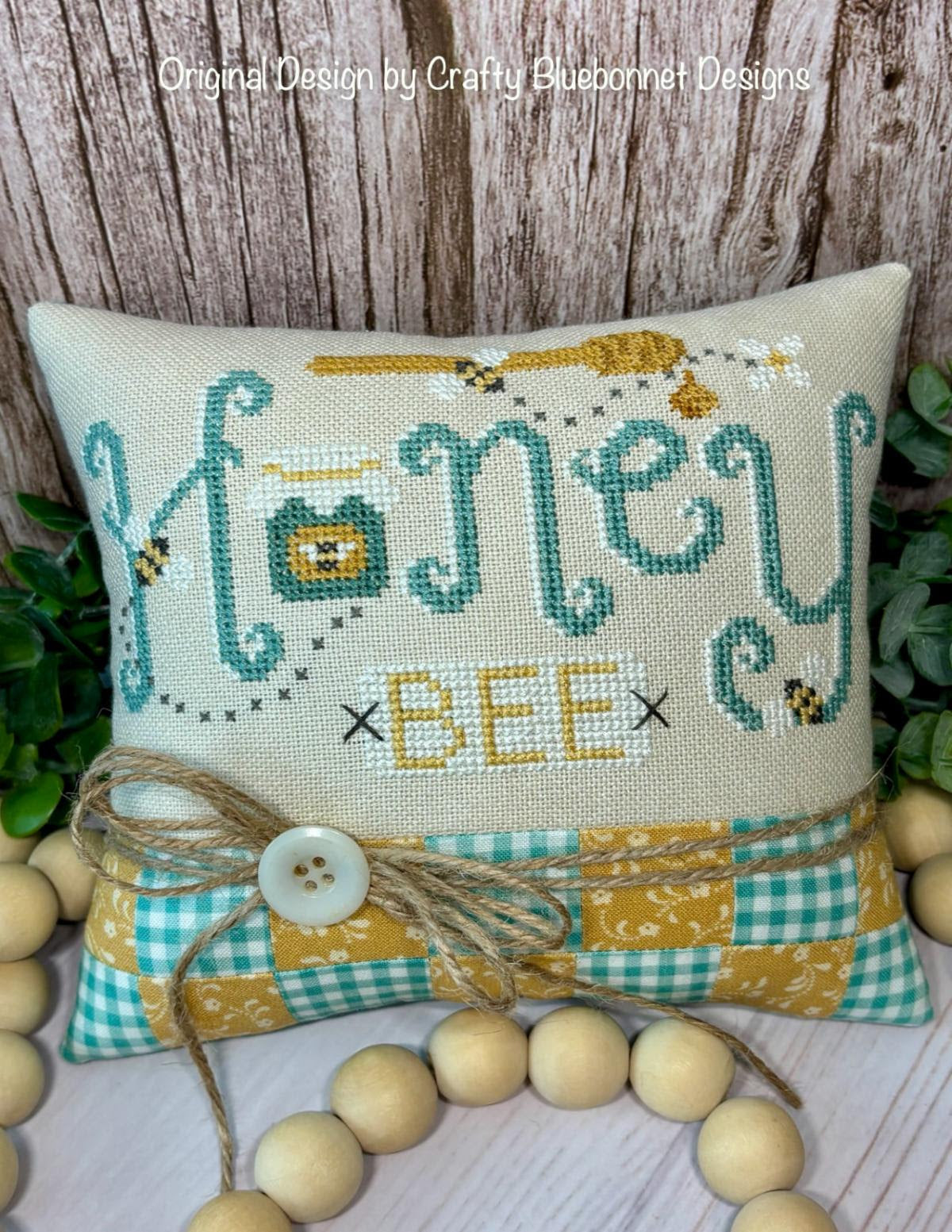 Honey Bee Cross Stitch by Crafty Bluebonnet - Paper Pattern