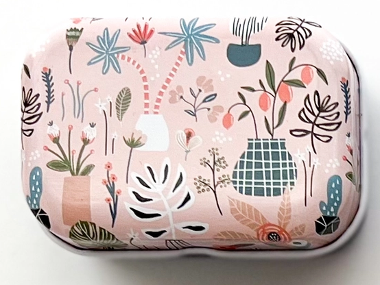 Floral Magnetic Needle Tin