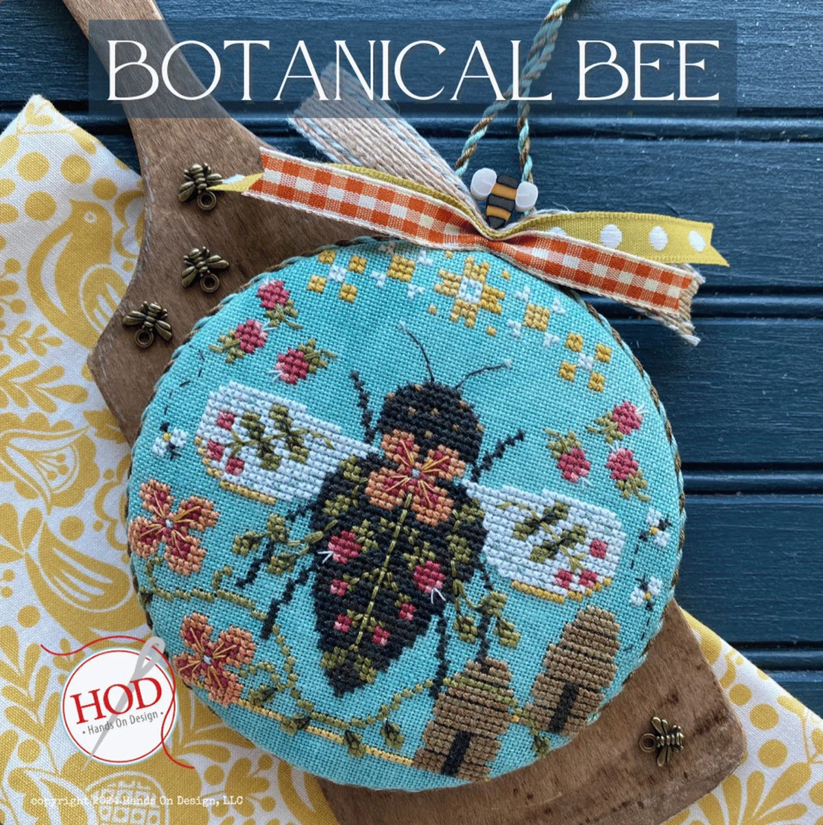 Prairie Bee Solo JPm564 by Just Another Button Company Used in Botanical Bee by Hands on Design PIN ONLY!! Purchase Pattern Separately