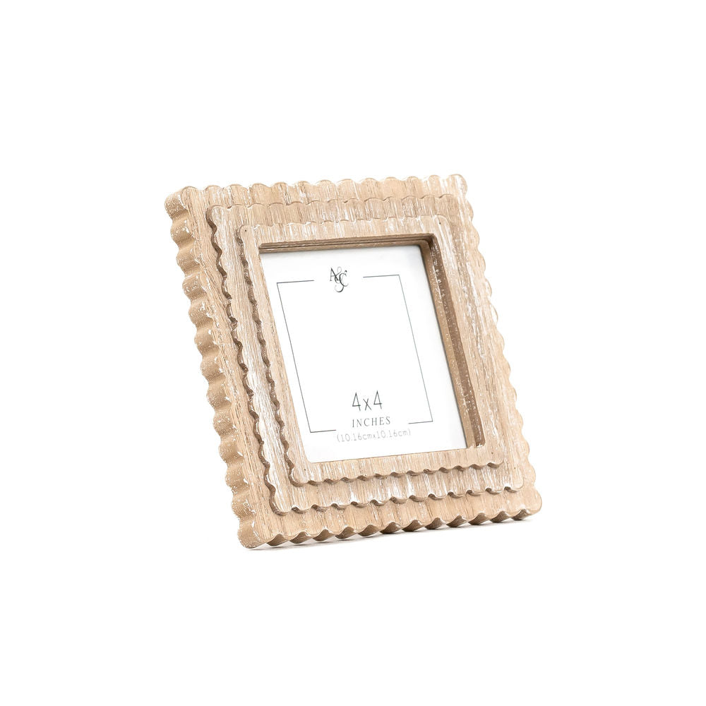 Scallop Frame Natural | Scalloped Frames Collection | 6x6x1 photo frame (4x4)     11848