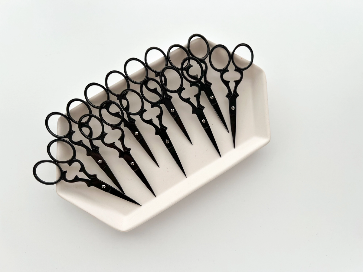 Vintage Embroidery Scissors - Black