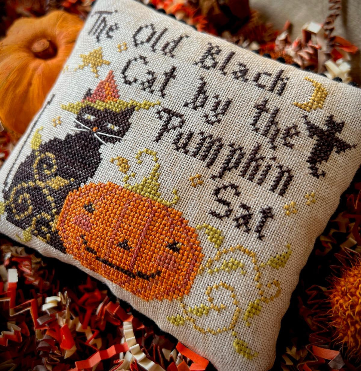 The Old Black Cat Cross Stitch by Annie Beez Folk Art - Paper Pattern