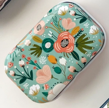 Floral Magnetic Needle Tin