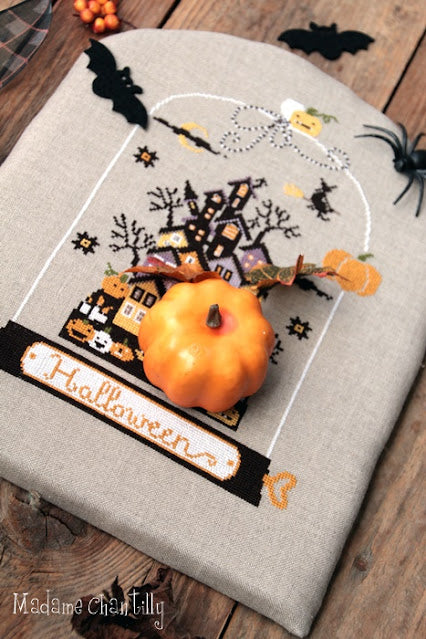 Halloween Carillon Cross Stitch by Madame Chantilly - Paper Pattern