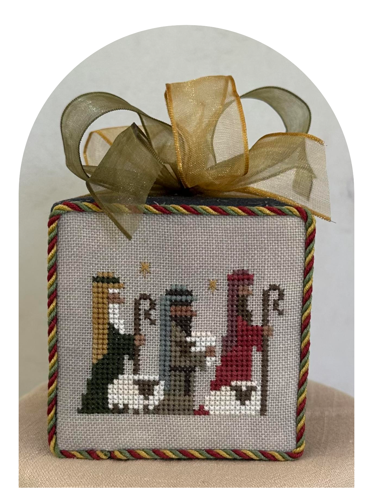 Shepherd Frill Cross Stitch by Heart in Hand - Paper Pattern