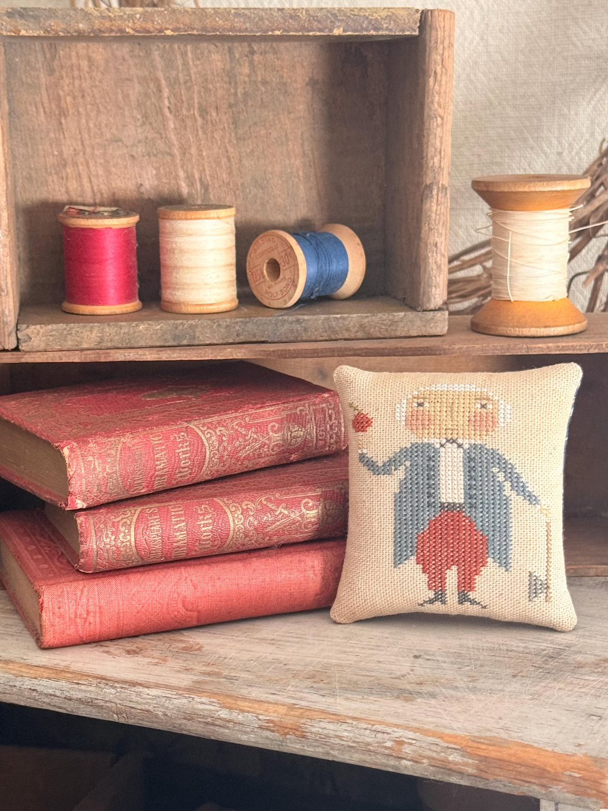 George Cross Stitch by Notforgotten Farm - Paper Pattern