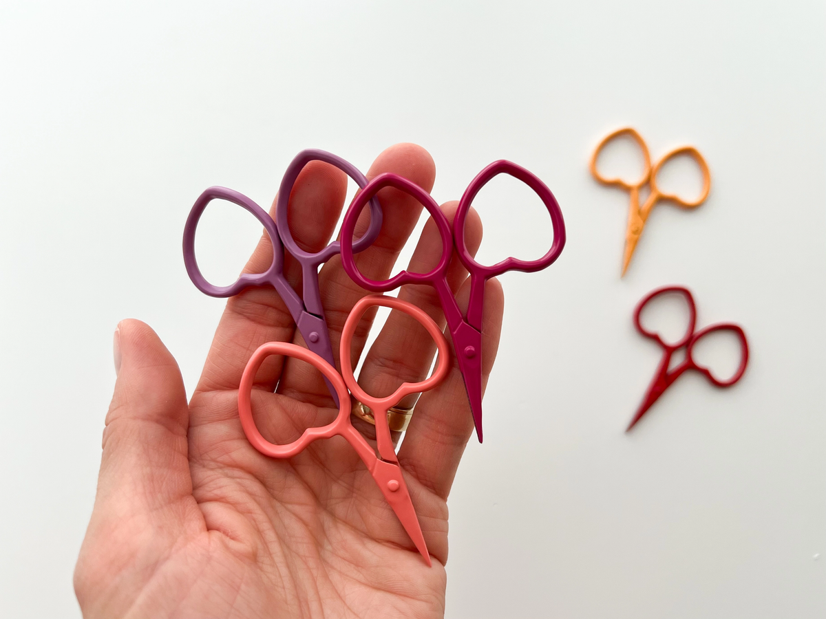 Little Snips Embroidery Heart Scissors