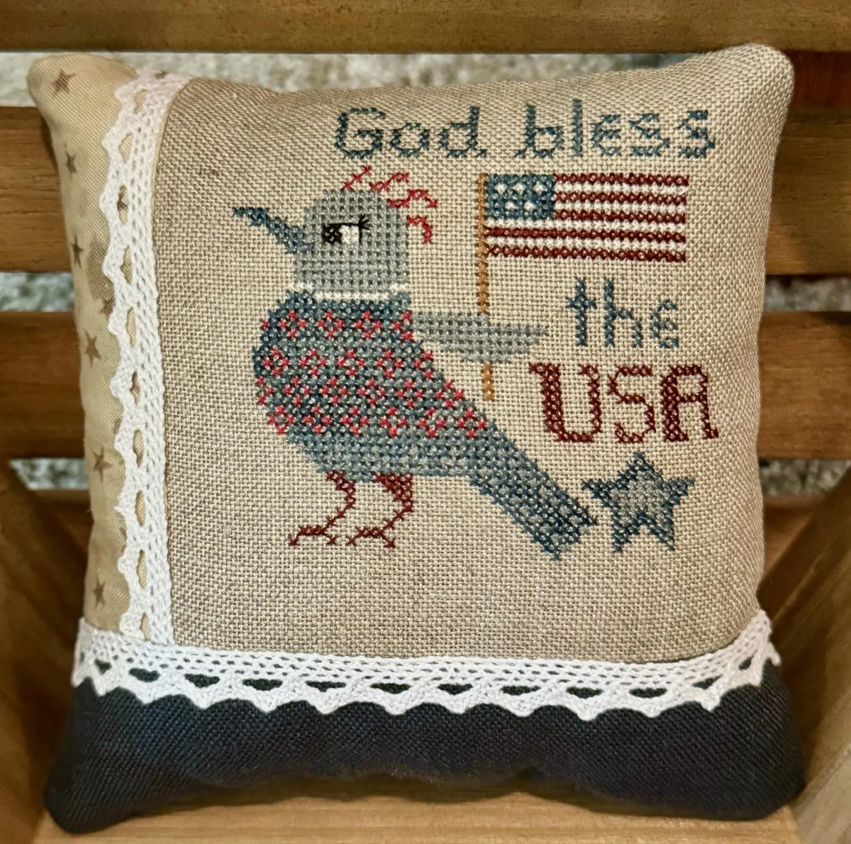 Patriotic Tweet Cross Stitch by Teresa Kogut - Paper Pattern