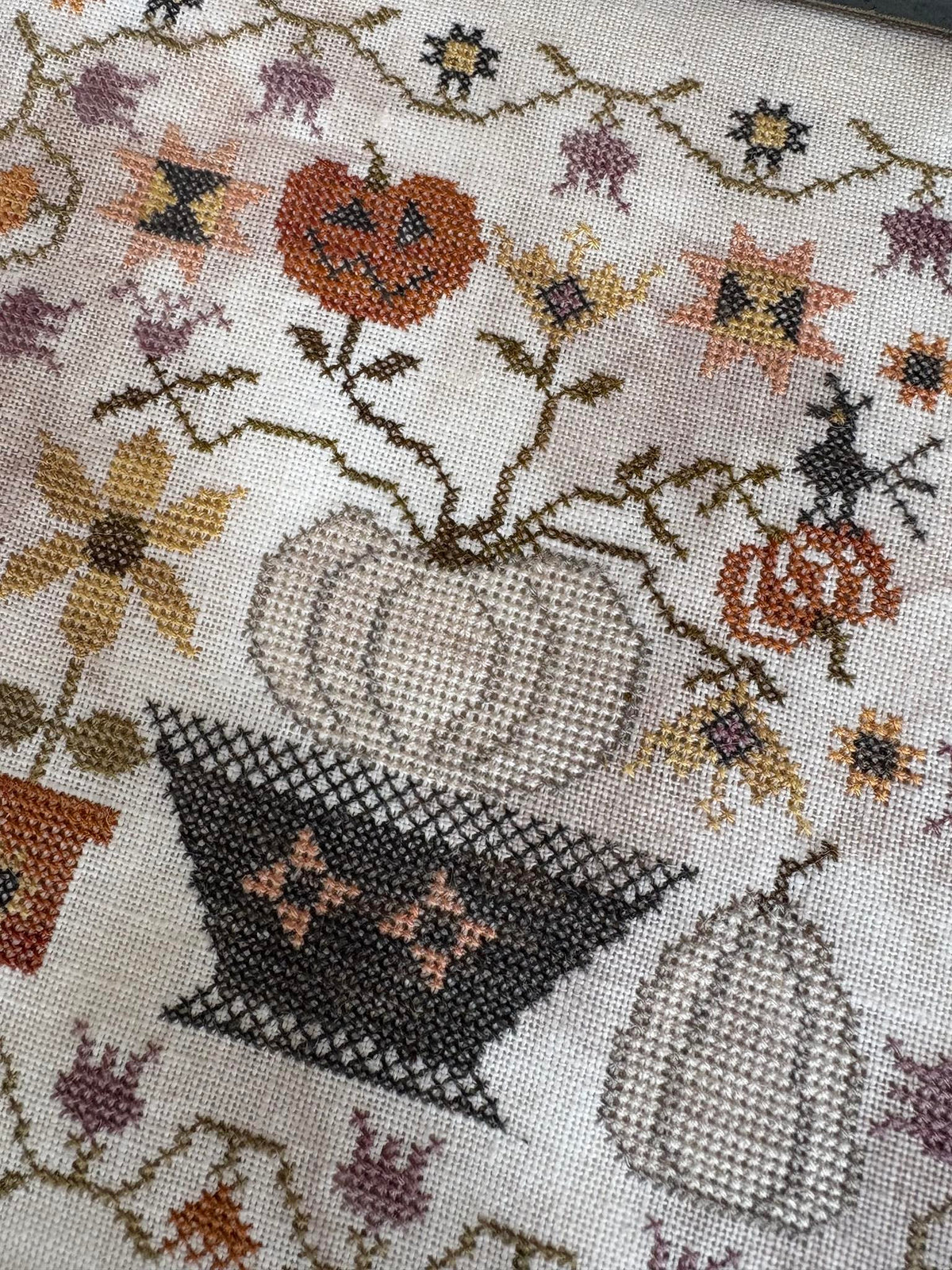 There's Always a Jack in the Patch Cross Stitch by Pansy Patch Quilts and Stitchery - Paper Pattern