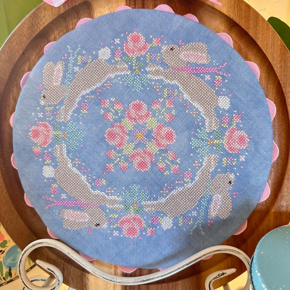 Bunnies Round the Rosy Cross Stitch by Luhu Stitches - Paper Pattern