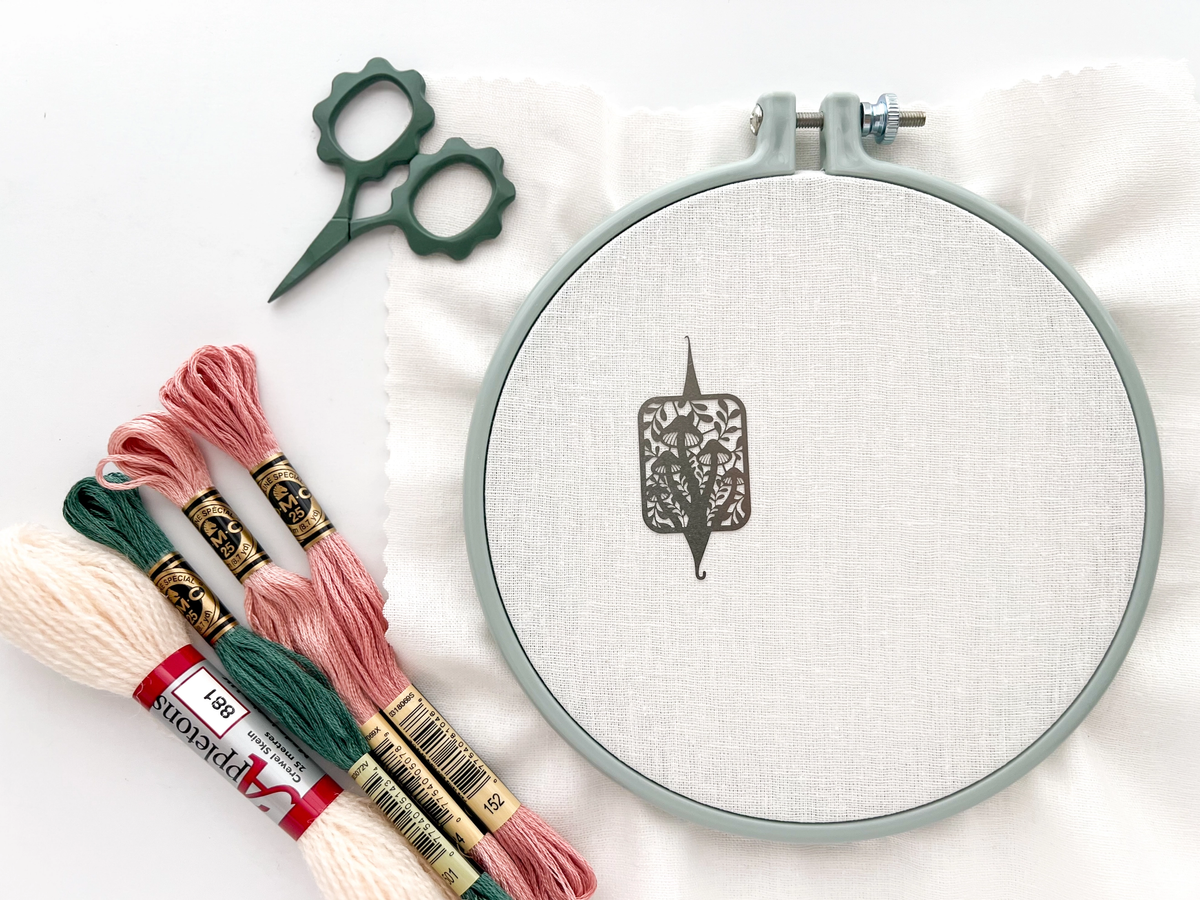 Embroidery Needle Threader