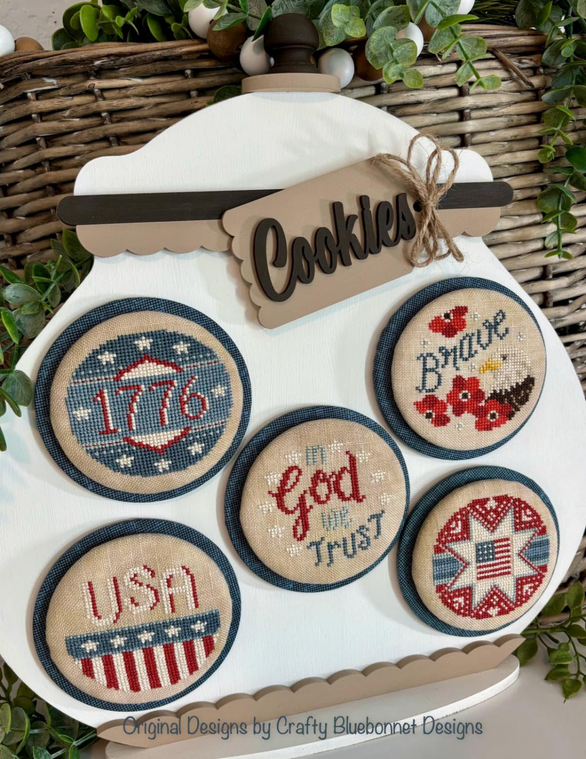 Baked Fresh: Patriotic Cookies Cross Stitch by Crafty Bluebonnet - Paper Pattern