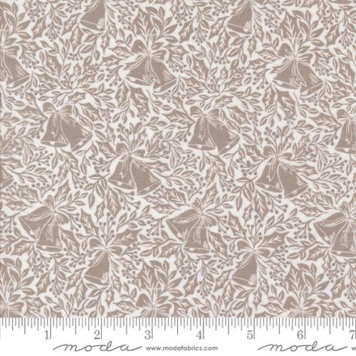 Berry And Pine Snow | 5242 11