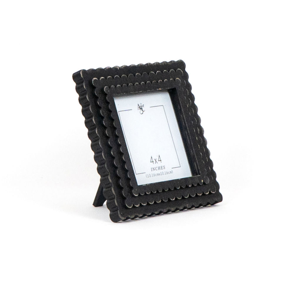 Scallop Frame Black | Scalloped Frames Collection | 6x6x1 photo frame (4x4)     11807