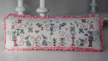 Souris Bobines Cross Stitch by Tralala - PAPER Pattern