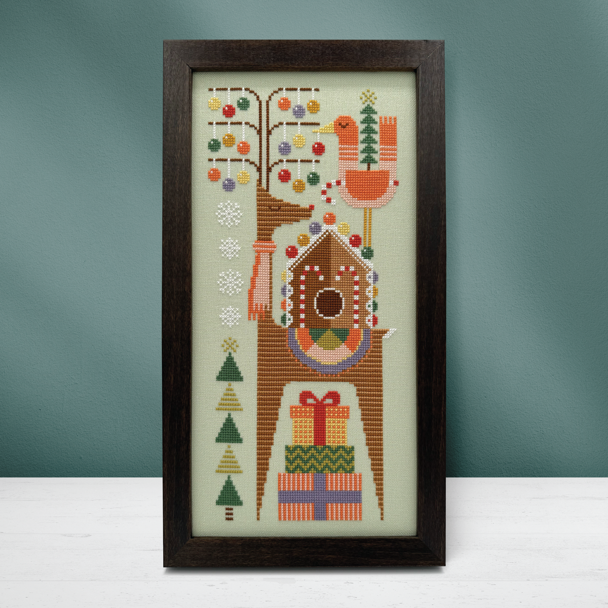 Sugarplum Stag Cross Stitch by Boomerang Stitches - Paper Pattern