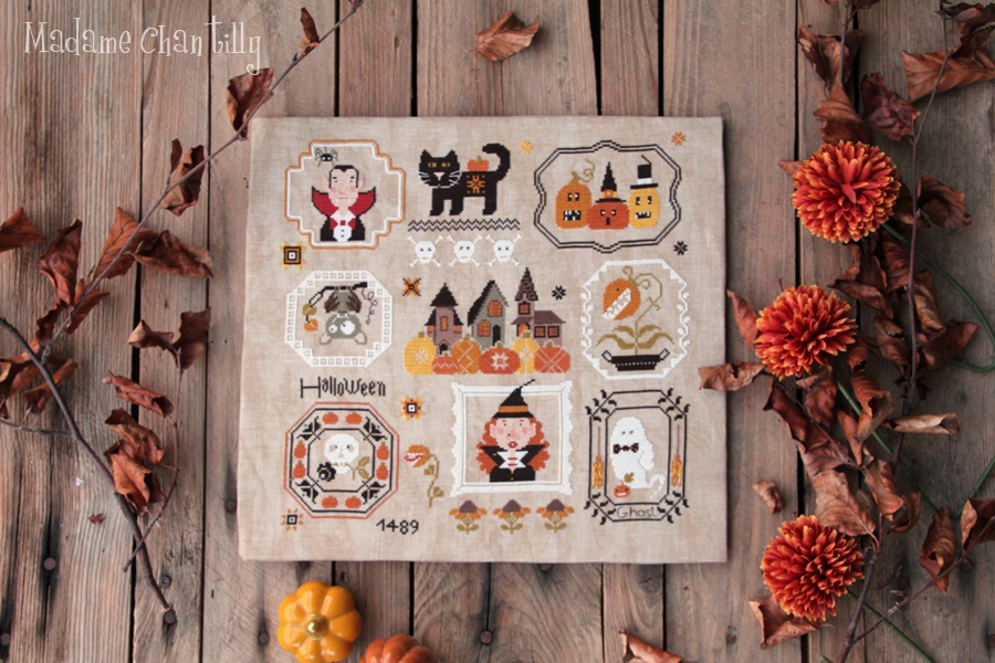 Halloween Quaker 2026 Cross Stitch by Madame Chantilly - Paper Pattern