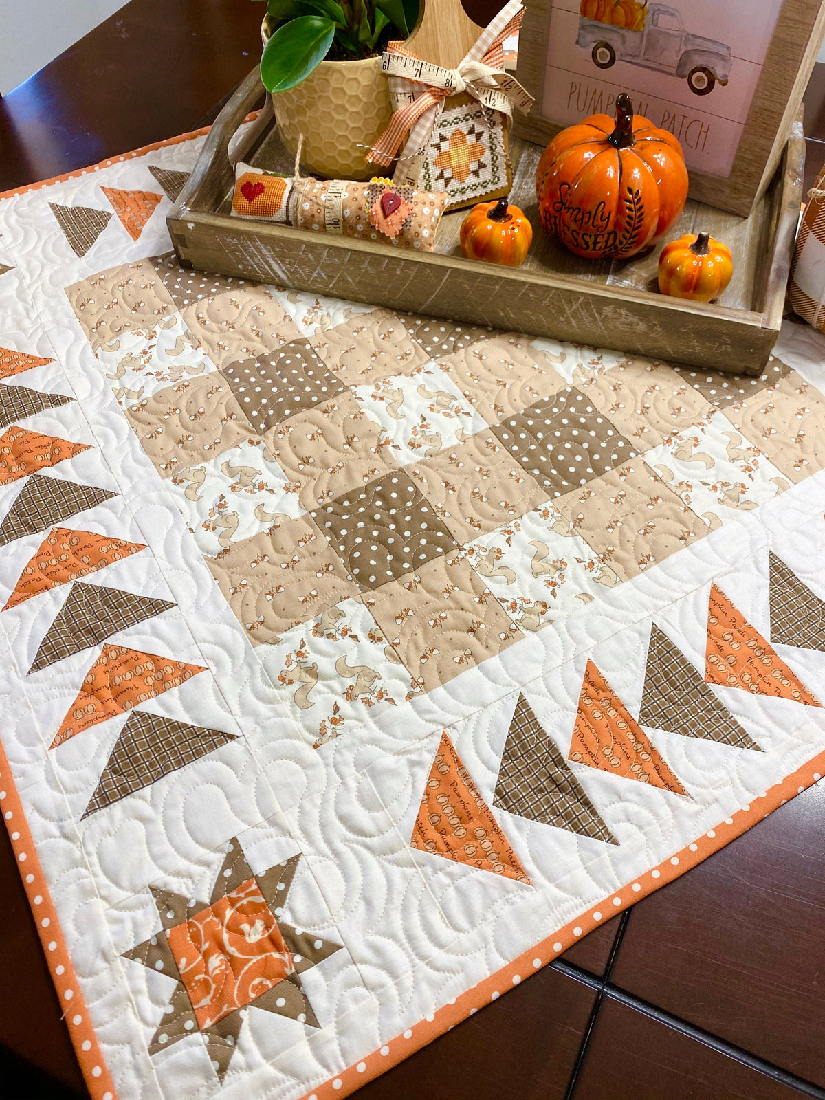 Gingham Goodness by Lindsey Weight of Primrose Cottage Quilts - Quilt PDF Pattern