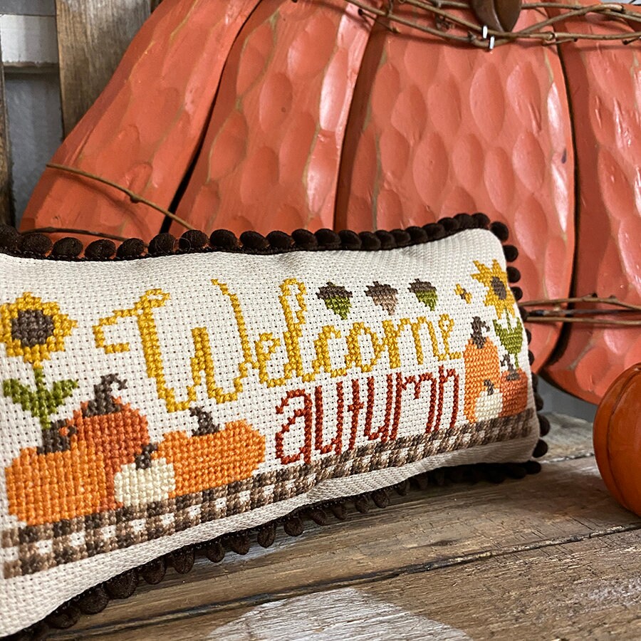 Welcome Autumn Cross Stitch by Lindsey Weight of Primrose Cottage Stitches - PAPER Pattern PCS-021